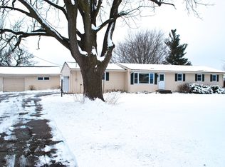 11372 N Meridian Rd, Rockton, IL 61072