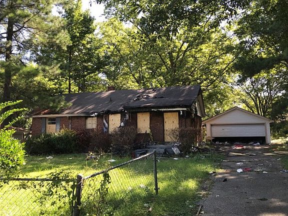 5th image of 3334 Ashland St