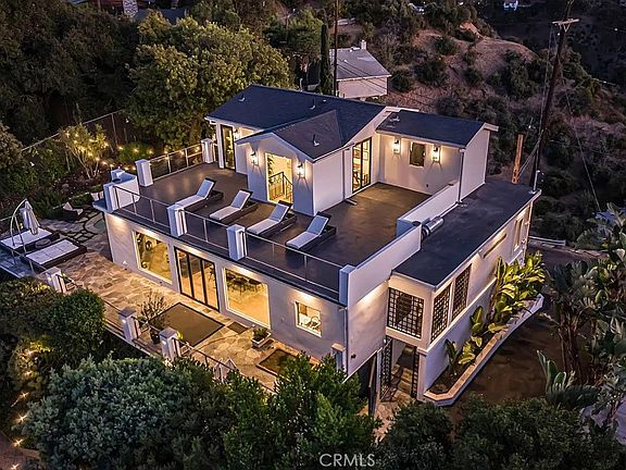2nd image of 3642 Alta Mesa Dr