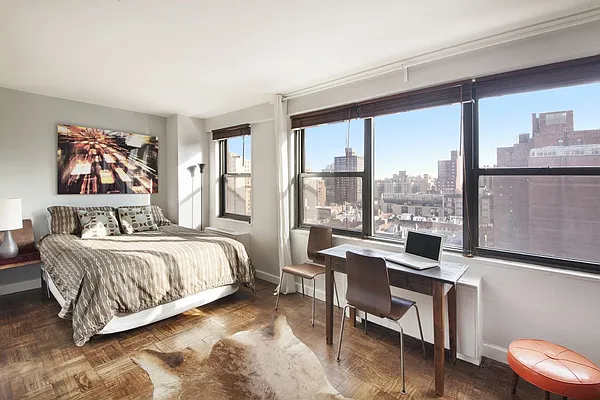 Sold by Stribling | media 4