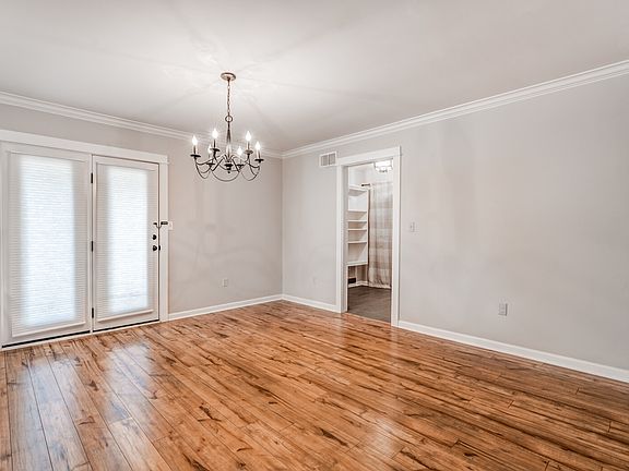 4th image of 371 Easonwood Ave