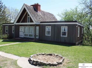 6508 Pine Ridge Rd, Elkhorn, NE 68022