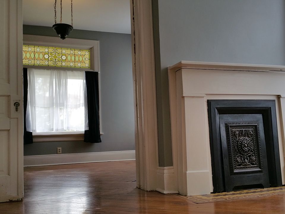 1st image of 1101 Lake Ave
