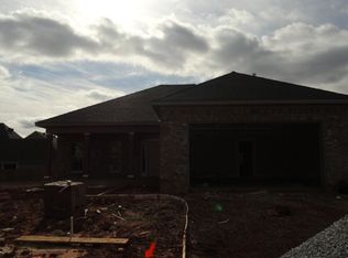 303 Beaver Ridge Trl SW, Huntsville, AL 35824