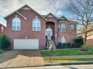 6452 Sunnywood Dr, Nashville, TN 37211
