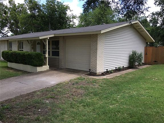 3rd image of 3626 Cherry Hill Ln