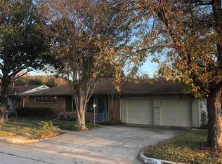 3920 Menzer St, Fort Worth, TX 76103