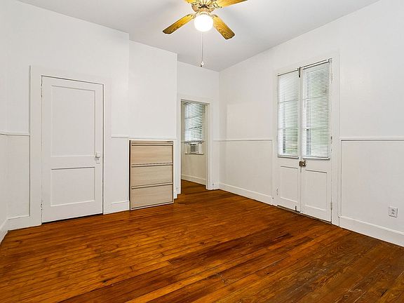 3rd image of 925-927 Royal St #203-8