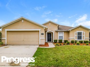2267 E Brian Lakes Dr, Jacksonville, FL 32221