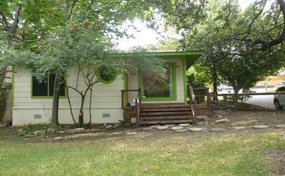 2nd image of 1711 Alta Vista Ave
