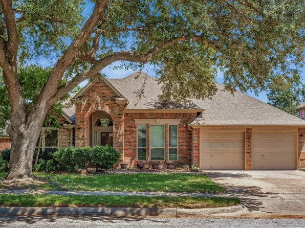 2096 Brookgate Dr, Grapevine, TX 76051