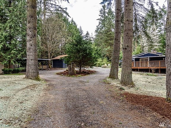 2nd image of 16056 NE 185th St