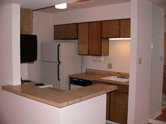 4th image of 904 University Oaks Blvd APT 86