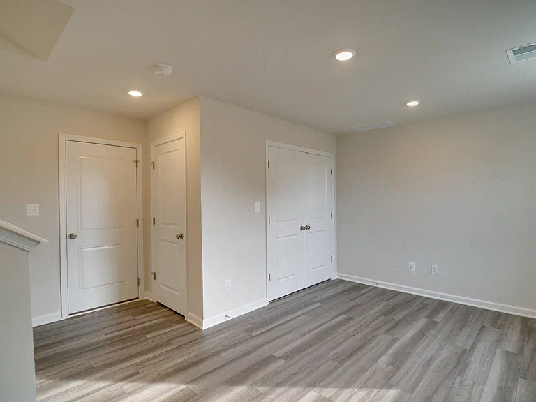 1350 Red Clover Ln — Photo 3