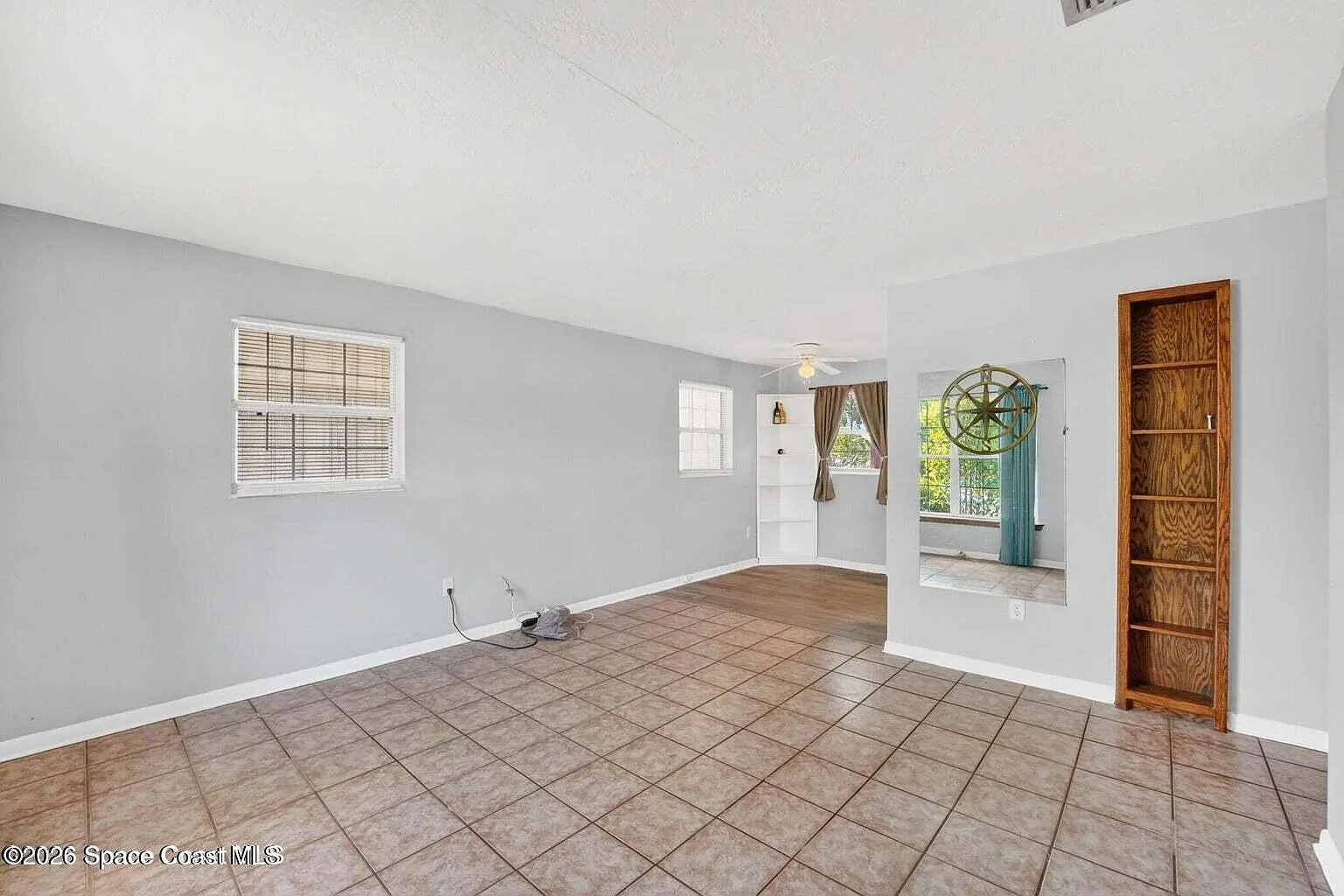 3 bed, 1.0 bath, 920 sqft, $1,750 — Photo 3
