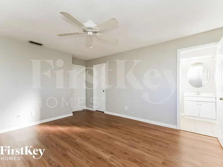1201 Hancock Bridge Pkwy — Photo 9