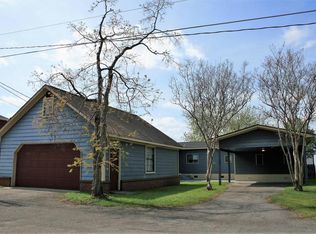 128 Chasey Dr, Bonneau, SC 29431