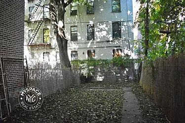 Rented by MySpaceNYC