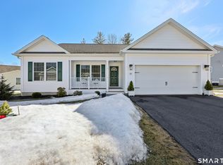 152 Willow Brook Drive, Farmington, CT 06032