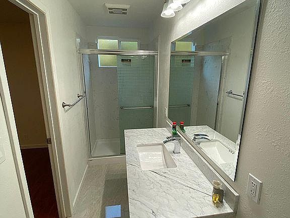 5th image of 11059 Oleander Ct