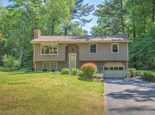 26 S Loomis St, Southwick, MA 01077