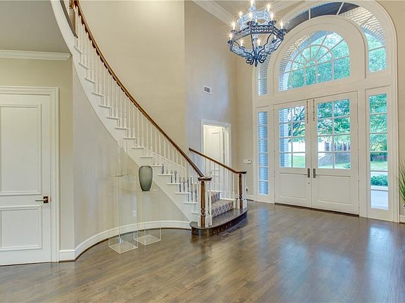 4th image of 2809 Firethorn Cir