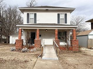 413 E Hazel Ave, Ponca City, OK 74601