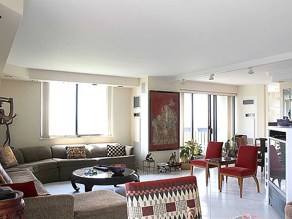 2nd image of 26910 Grand Central Pkwy APT 21W