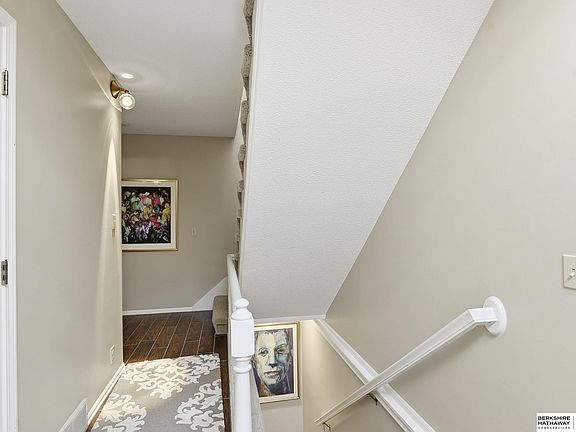 3rd image of 12832 Burt Ct
