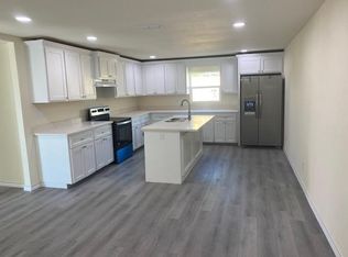 202 W Jefferson St, Port Isabel, TX 78578