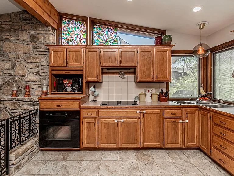 144 S Dartmouth Dr — Photo 13