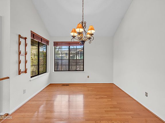 4th image of 1820 Terrace Heights Ln