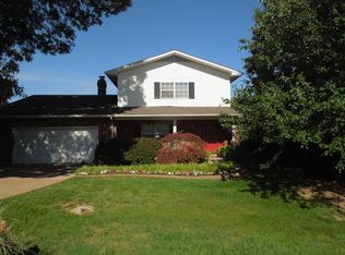 102 Approach Dr, Harrison, AR 72601