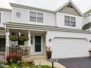 251 Spring Point Dr, Carpentersville, IL 60110