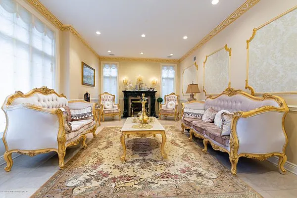 Sold by Robert DeFalco Realty | media 24