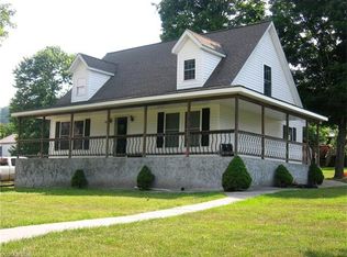 63 Phillipsville Loop, Canton, NC 28716