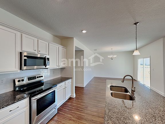 4th image of 5892 Hampton Creek Rd