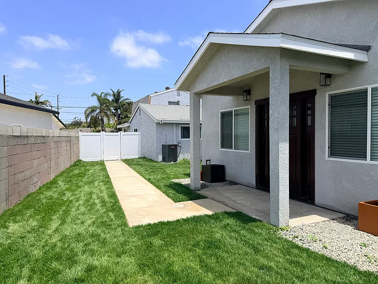 8536 Twana Dr — Photo 33
