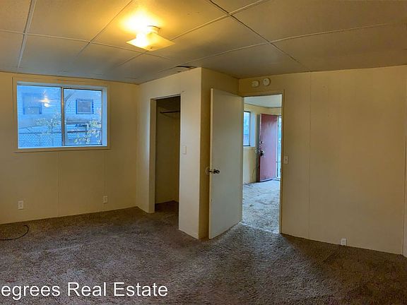 5th image of 4812 N Lacey St #1