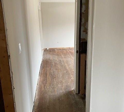 5th image of 49 N Perkins Ave