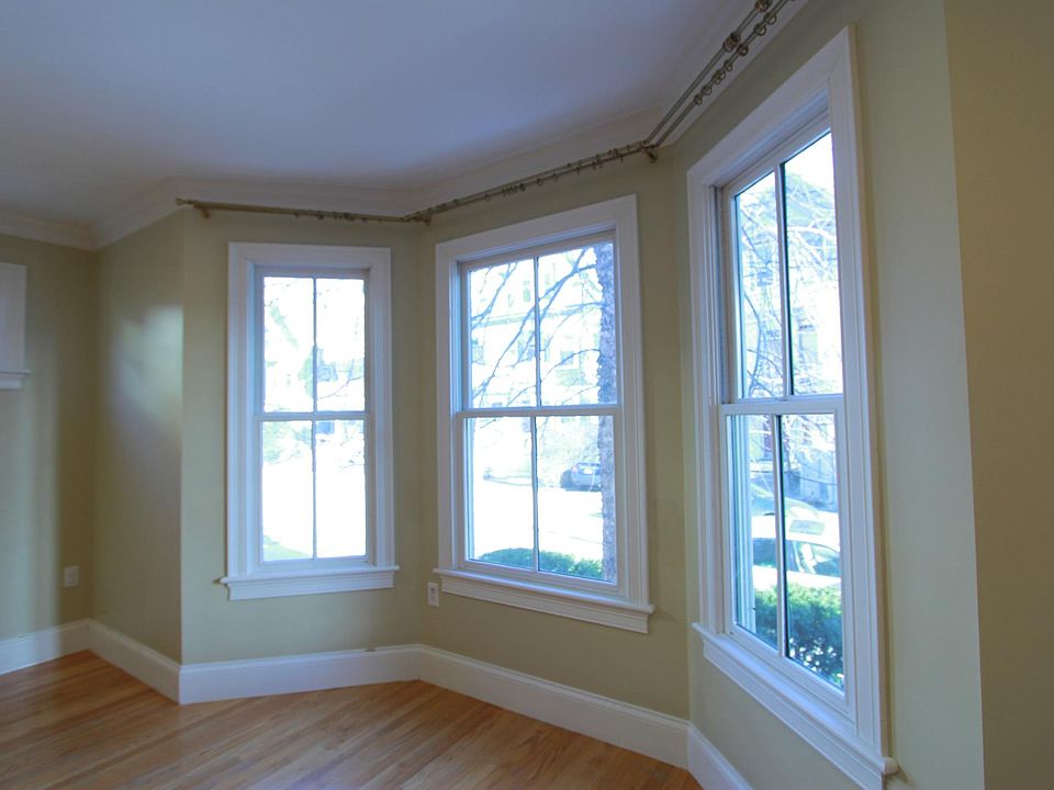 Sunny Living-room