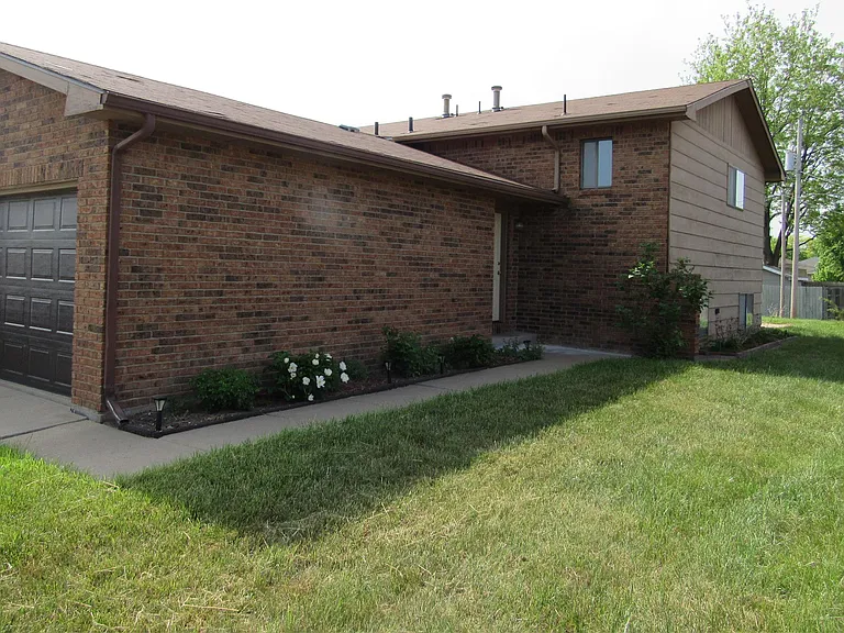 1428 E Beloit Ave — Photo 7