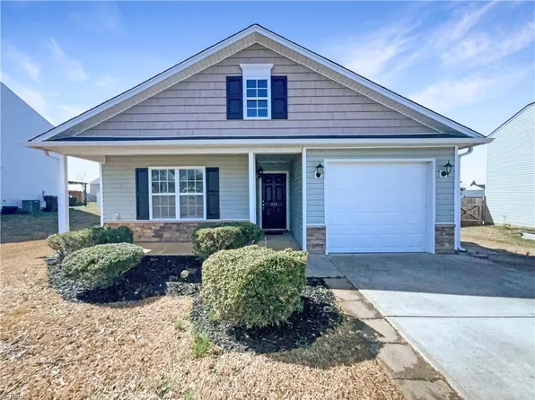 113 Florida Dr, Thomasville, NC 27360