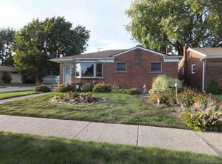 17303 Veronica Ave, Eastpointe, MI 48021