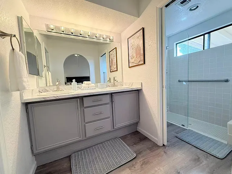 10483 N Autumn Hill Ln — Photo 6