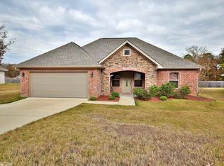 905 Huck Finn Blvd, Redfield, AR 72132