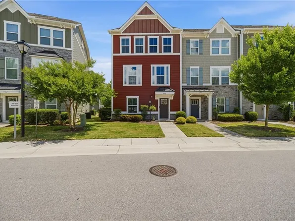 908 Avast Way Unit E, Chesapeake, VA 23323