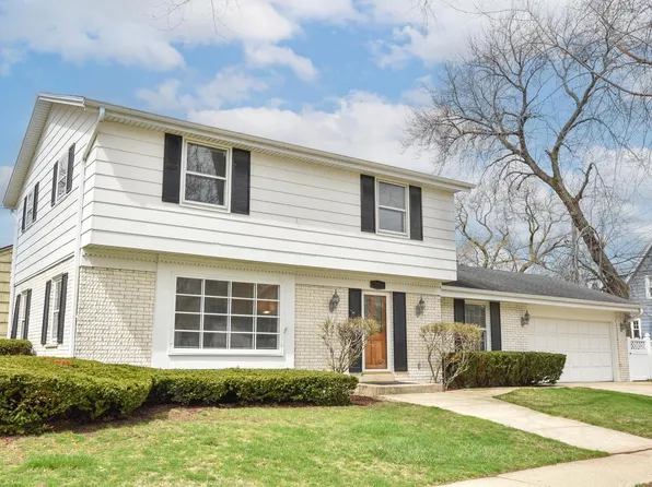 5801 North Lake DRIVE, Whitefish Bay, WI 53217