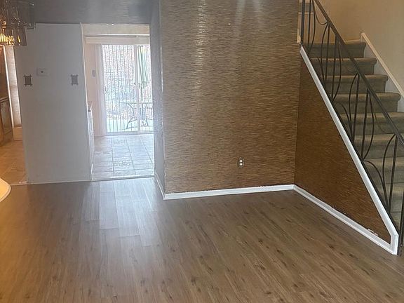 3rd image of 11829 Academy Rd #29-B