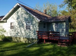 651 Main St, Carpio, ND 58725